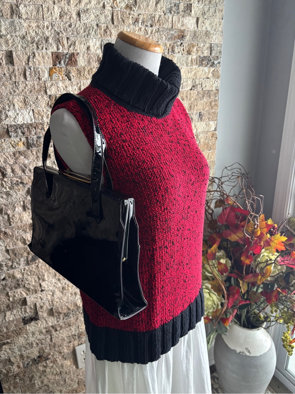 liz & co. Red and Black Sleeveless Cowl Turtleneck Sweater